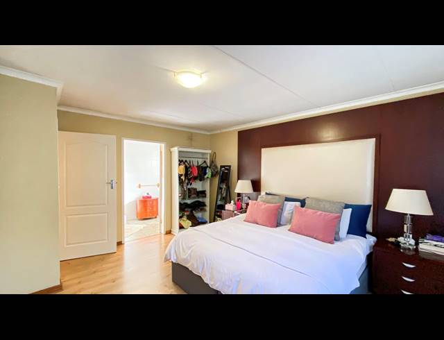 3 BEDROOM CLUSTER FOR SALE IN FERNDALE